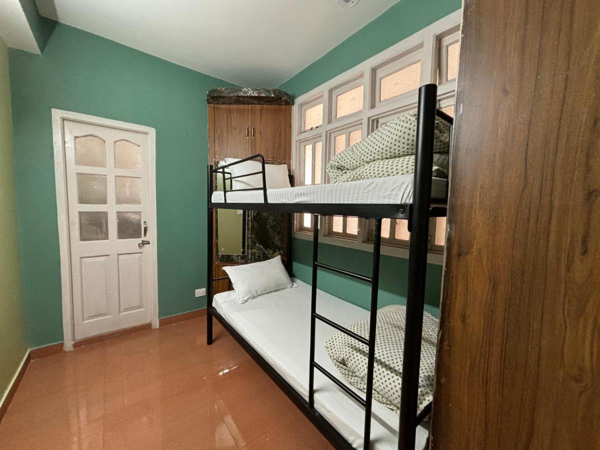 Zu-Zu Hostels Shimla Exteriör bild